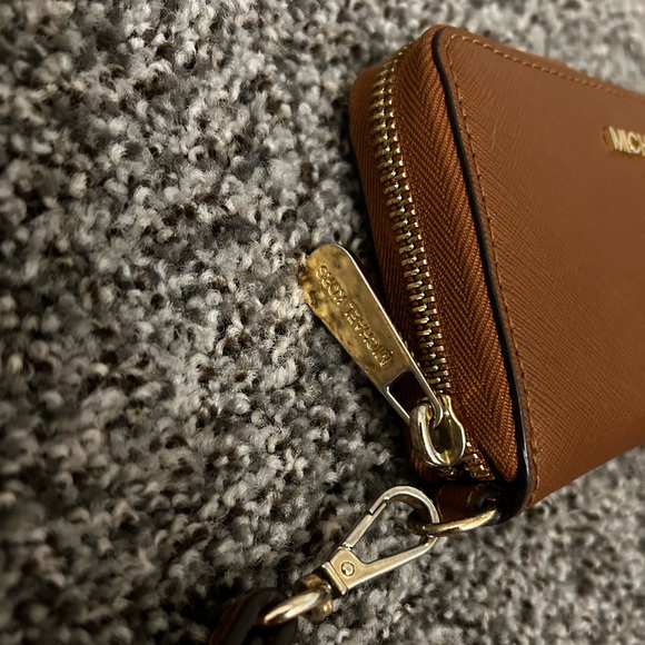 Michael Kors Wristlet Wallet - Picture 5 of 7